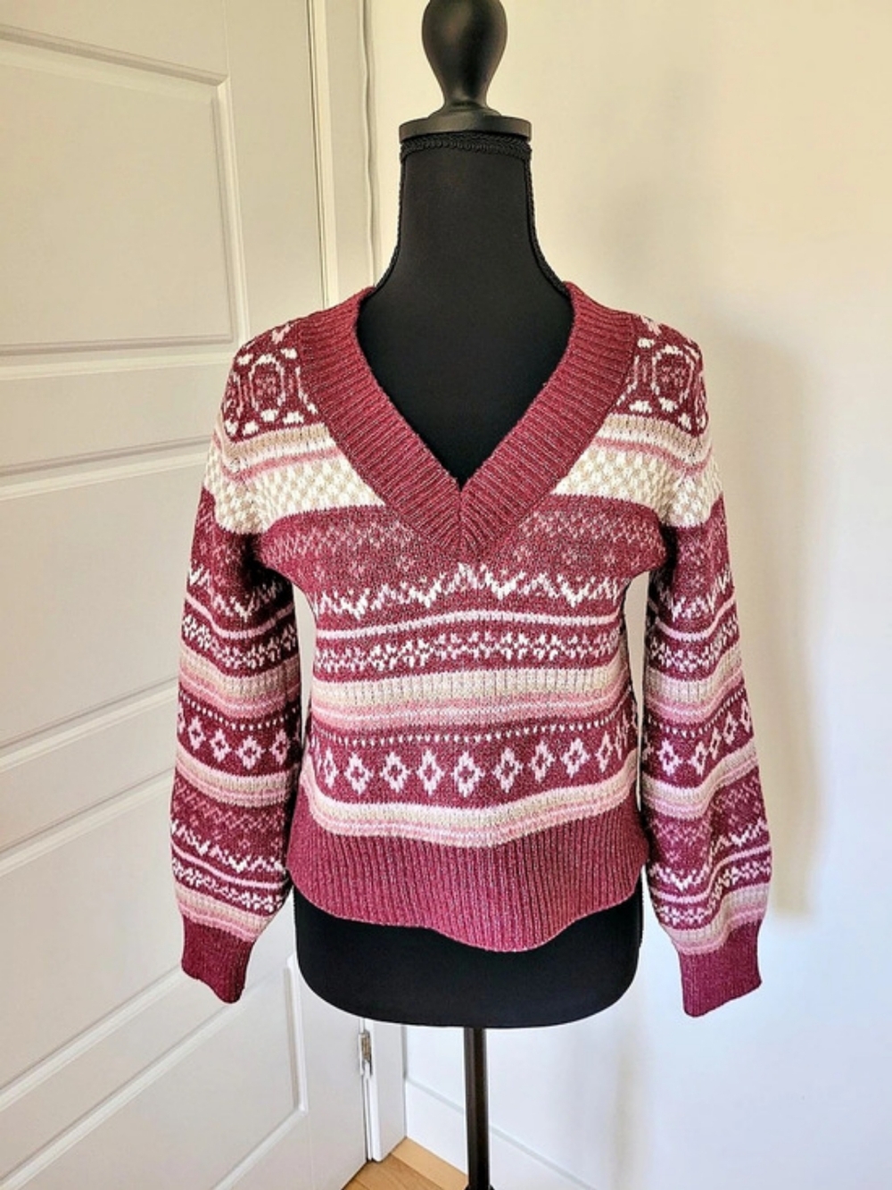 🍂 Wild Skye Fair Isle V-Neck Sweater Pink Burgundy Sz XS